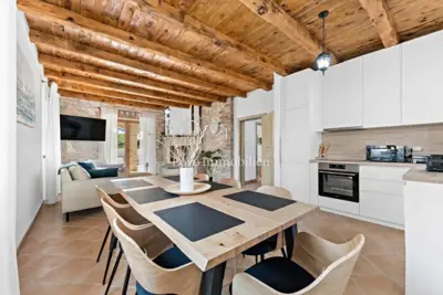 Villa in Svetvinčenat, beheizter Pool und authentischer istrischer Stil - 7