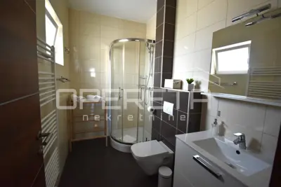 Haus mit Pool, Škrip auf Brač, ruhige Lage - 8
