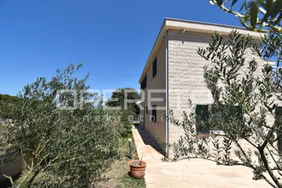 Haus mit Pool, Škrip auf Brač, ruhige Lage - 20