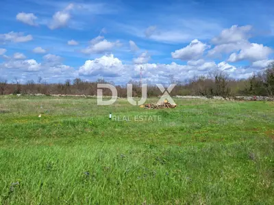 Poljoprivredno zemljište, Svetvinčenat - rub urbanizacije - 2
