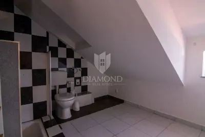House, Škurinje Rijeka - 5 rooms, 2 bathrooms - 16