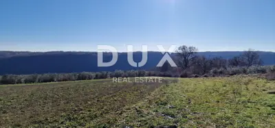Land 22,440 m², Pićan near Labin - building part and seclusion