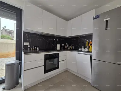 Apartment 70 m², Štinjan, Pula - garden 150 m² and 2 parking spaces - 2
