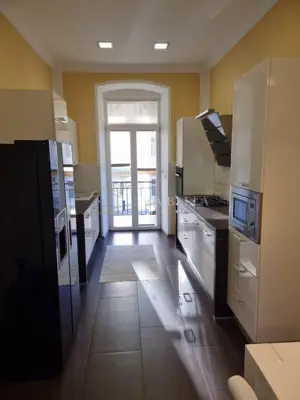 Rijeka centar, gospodski stan 145 m², 2 balkona! - 8