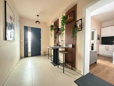 Kuća 160 m², Novalja - 4 apartmana, renovirana - 3