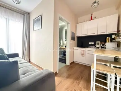 Kuća 160 m², Novalja - 4 apartmana, renovirana - 7