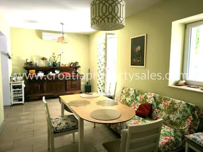 Kuća 190 m², Kaštela - 300 m od mora - 9