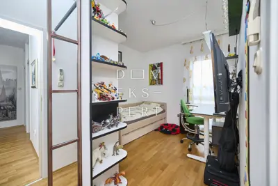 Novi Jelkovec, Uređen četverosoban stan s dvije garaže, 92 m² - Jelkove - 13