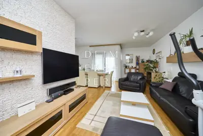 Novi Jelkovec, Uređen četverosoban stan s dvije garaže, 92 m² - Jelkove - 4