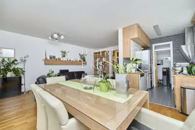 Novi Jelkovec, Uređen četverosoban stan s dvije garaže, 92 m² - Jelkove - 2