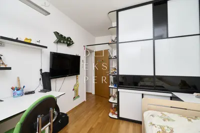 Novi Jelkovec, Uređen četverosoban stan s dvije garaže, 92 m² - Jelkove - 14