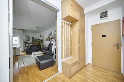 Novi Jelkovec, Uređen četverosoban stan s dvije garaže, 92 m² - Jelkove - 7