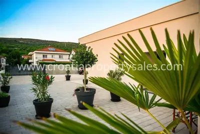 Vila 140 m², Makarska - luksuzna prizemnica s bazenom - 2