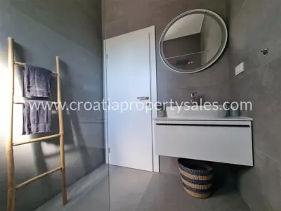 Vila 140 m², Makarska - luksuzna prizemnica s bazenom - 8