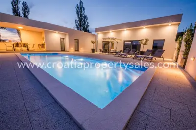 Vila 140 m², Makarska - luksuzna prizemnica s bazenom - 6