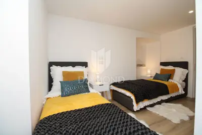 House 110 m², Pazin - indoor pool and courtyard - 8