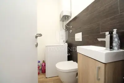 House 110 m², Pazin - indoor pool and courtyard - 5