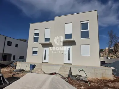Haus 90 m², Savudrija, Pool und überdachte Terrasse - 4