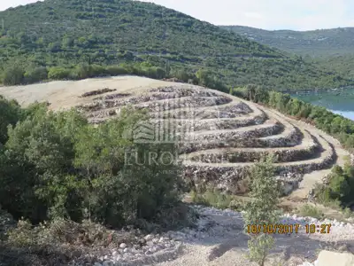 Agricultural land 28,000 m², Mali Ston