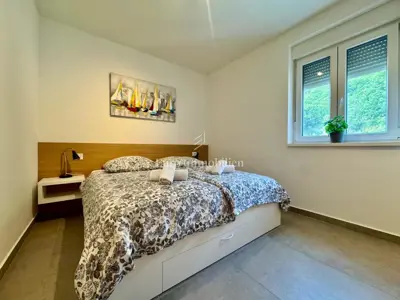 Plomin Luka, modern apartment first row to the sea - 8