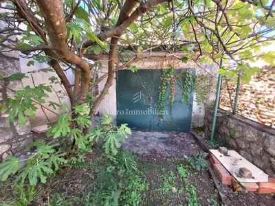 Kuća 145 m², Malinska - 2 dvosobna stana - 7