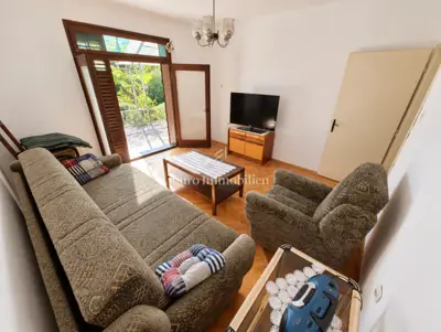Kuća 145 m², Malinska - 2 dvosobna stana - 10