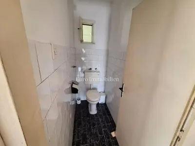 Kuća 145 m², Malinska - 2 dvosobna stana - 15