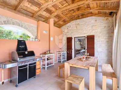 Villa 238 m², Tinjan - bazen i privatnost - 7