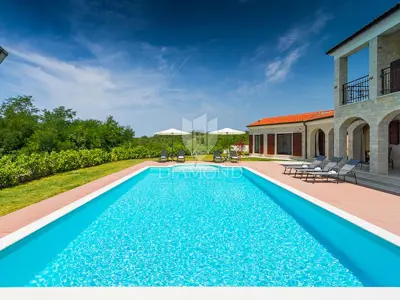 Villa 238 m², Tinjan - bazen i privatnost - 3