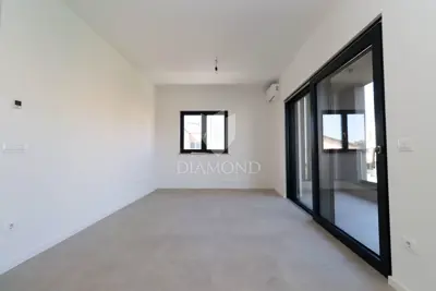Apartment in Premantura, 2nd floor, terrace and parking space - 2