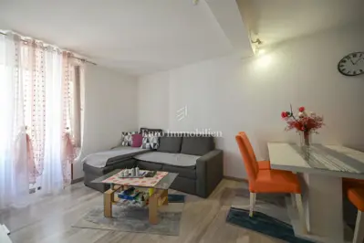 Apartment 46 m², Novigrad - 2 rooms with living room