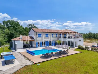 Istra, Višnjan - villa in authentic Istrian style