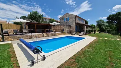 Sveti Lovreč, Wunderschöne Steinvilla mit großem Grundstück - 3