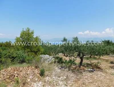 Grundstück, Brač, 38 934 m², 330 939 € - 5