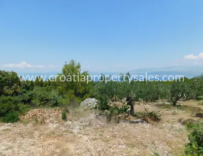 Grundstück, Brač, 38 934 m², 330 939 € - 6
