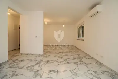 Apartment for sale in Jurdani, 75 m² - 4