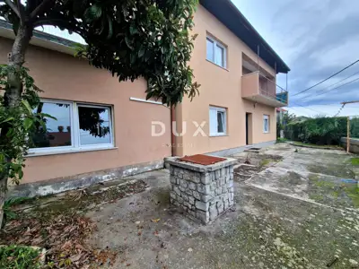 KASTAV, REŠETARI - detached house with three apartments - 20