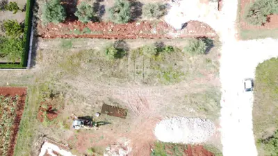 Poreč, okolica, atraktivno zemljište za 8 stanova - 3