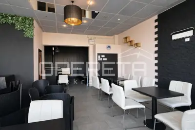 Poslovni prostor 179 m², centar Oroslavja, velika izloženost - 5