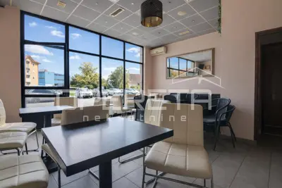 Poslovni prostor 179 m², centar Oroslavja, velika izloženost - 14
