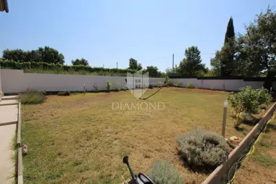 Villa 113 m², Svetvinčenat - pool and landscaped yard - 18