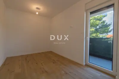 Stan 111 m², Pakoštane - krovna terasa i jacuzzi - 7