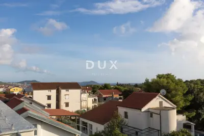Stan 111 m², Pakoštane - krovna terasa i jacuzzi - 13