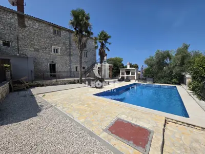 Stone house 180 m², Tar - pool and sea view