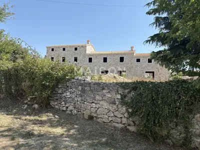 Stone house in Tinjan, authentic Istrian architecture - 12