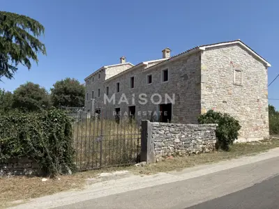 Stone house in Tinjan, authentic Istrian architecture - 11