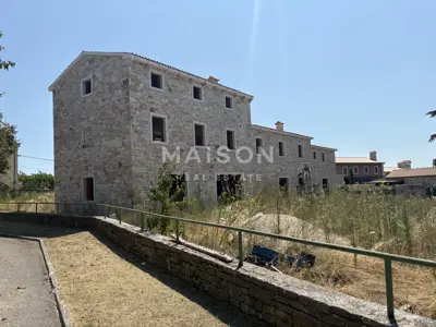 Stone house in Tinjan, authentic Istrian architecture - 10