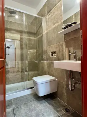 Kuća 200 m², Butoniga - pogled na jezero i terasa - 9