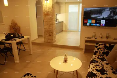 Wohnung 56 m², Pula Centar - komplett renoviert und möbliert - 4