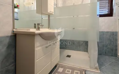 Labin, excellent 3-room apartment in a prime location - 9